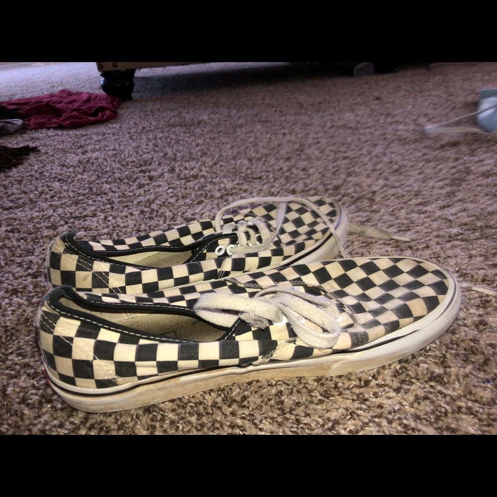 checkerboard vans